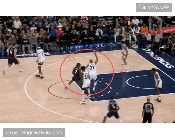 伦纳德通过高效无球跑动提升进攻效率显著拉开与对手差距