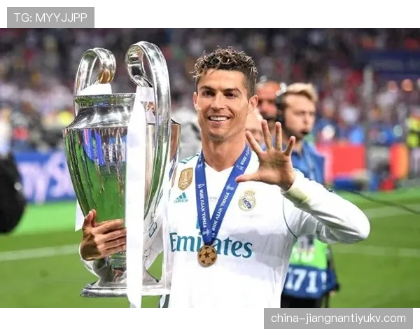 C罗连续强强对话高效终结，压制后卫线主导进攻趋势