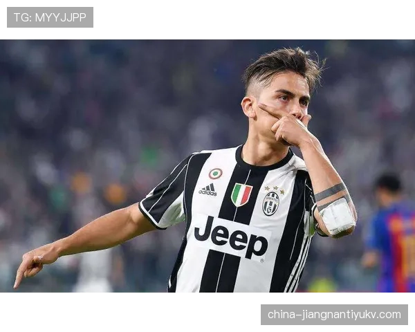 伊萨克与奥斯梅恩：技术型与身体型前锋的锋线风格差异解析